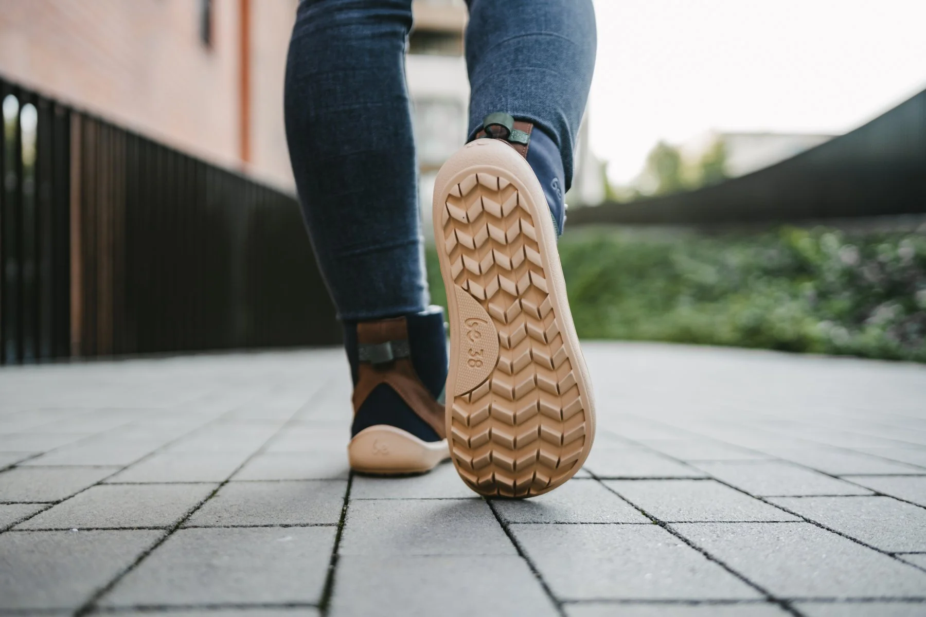 Be Lenka York Navy, Brown & Beige - Image 7