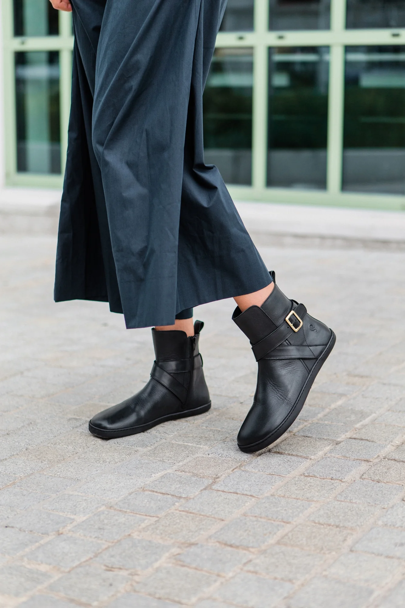 Shapen Divine - Barefoot Ankle Boots Black - Image 3